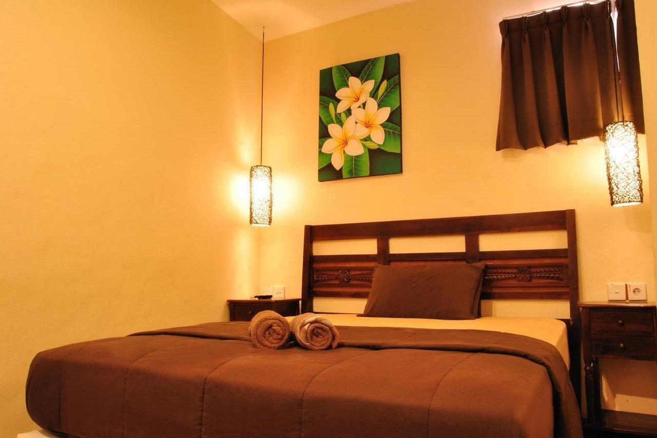 Bemo Corner Guest House Kuta Lombok Eksteriør billede
