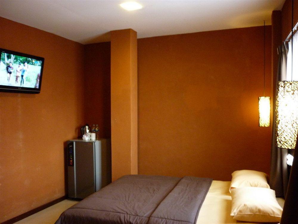 Bemo Corner Guest House Kuta Lombok Eksteriør billede