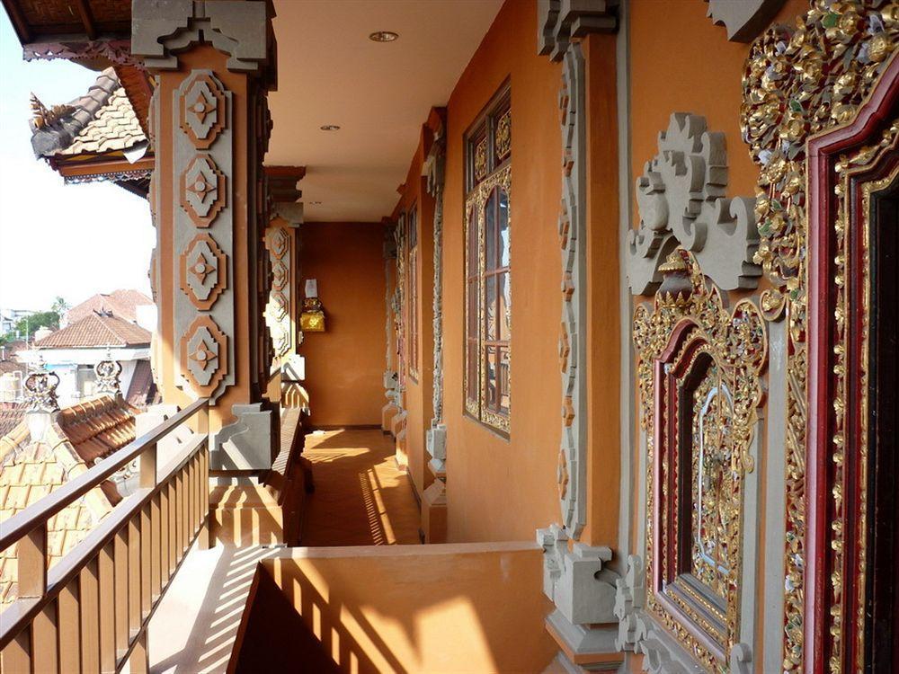 Bemo Corner Guest House Kuta Lombok Eksteriør billede